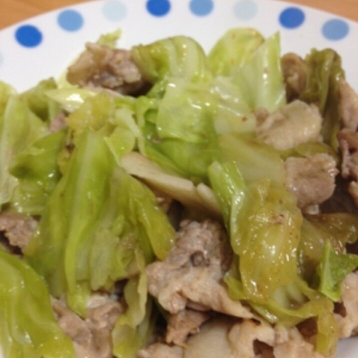 キャベツと豚の蒸し煮